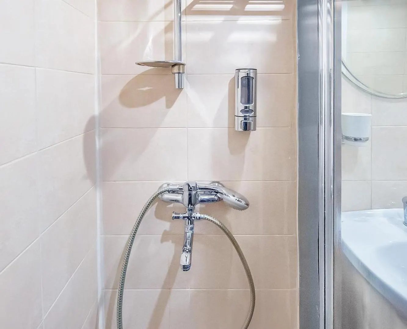 Hb Apartments Machabeli Tbilisi Georgië